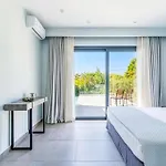 La By Villa *